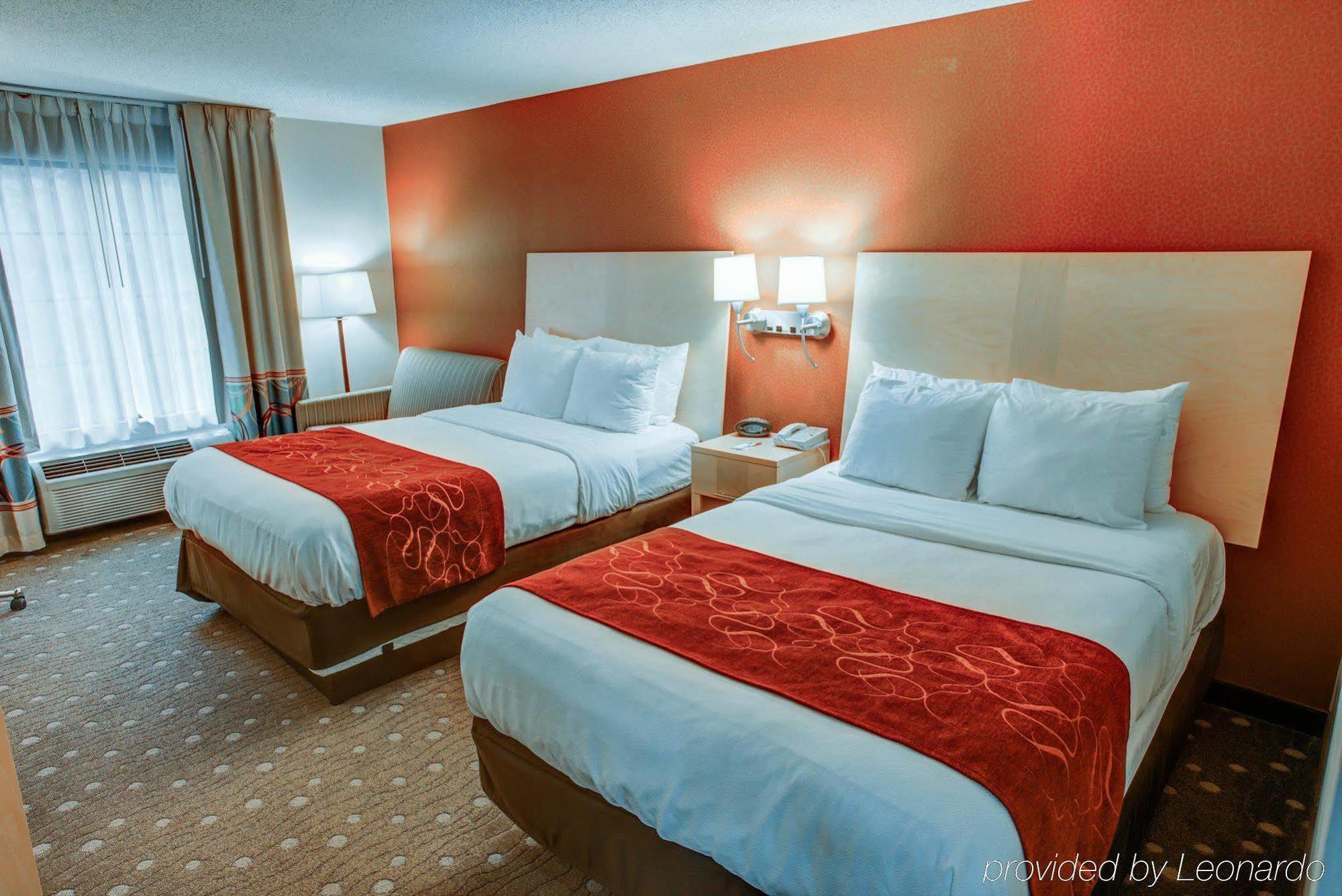 Comfort Suites Pittsburgh Airport Robinson Township  Exterior photo
