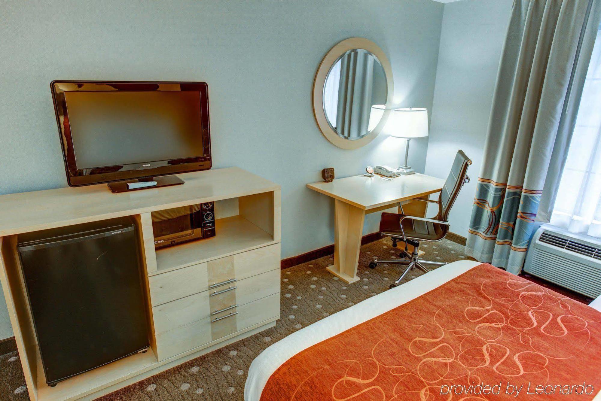 Comfort Suites Pittsburgh Airport Robinson Township  Exterior photo